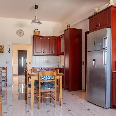 Holiday home K N A Traditional Topolia
