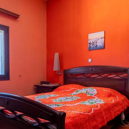 Holiday home K N A Traditional Topolia
